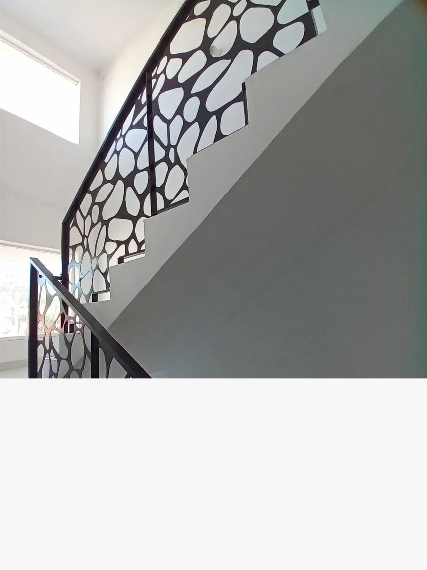 Escalier et rambarde métalliques