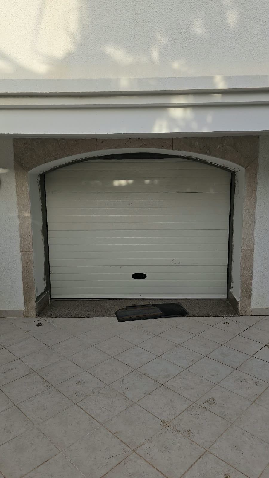 Porte de garage motorisée